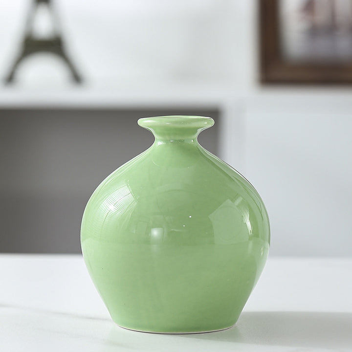 Elegant Ceramic Artisanal Vase Bowlift