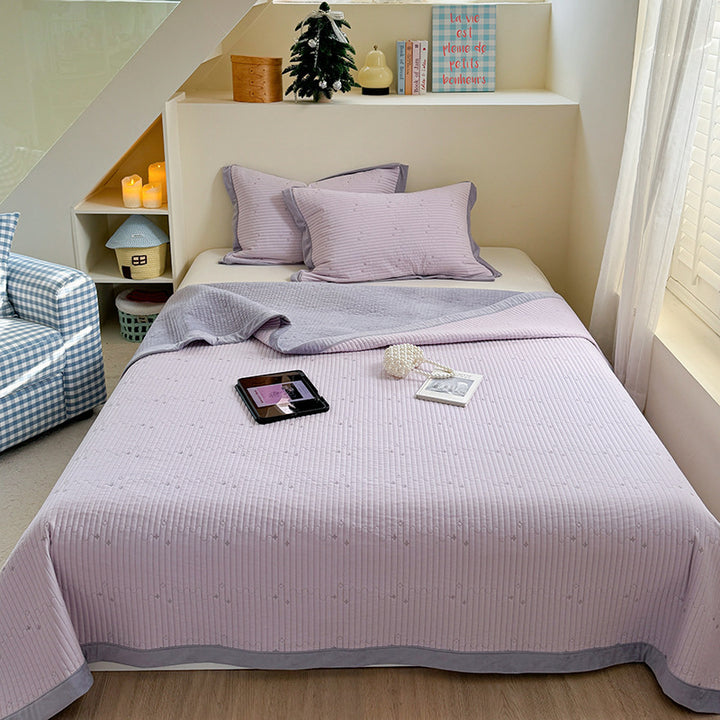 Quilted Lightweight Reversible Bedspread Set with Pillow Shams