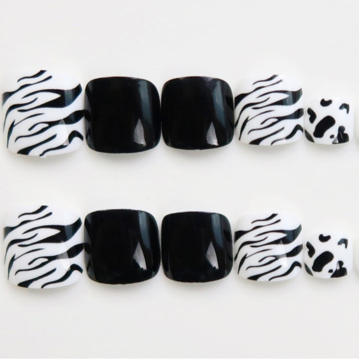 Zebra Print Decorative Press-On Toenails Bowlift