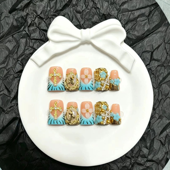 Elaborate Decorative Press-On Nail Set with Luxury Accents