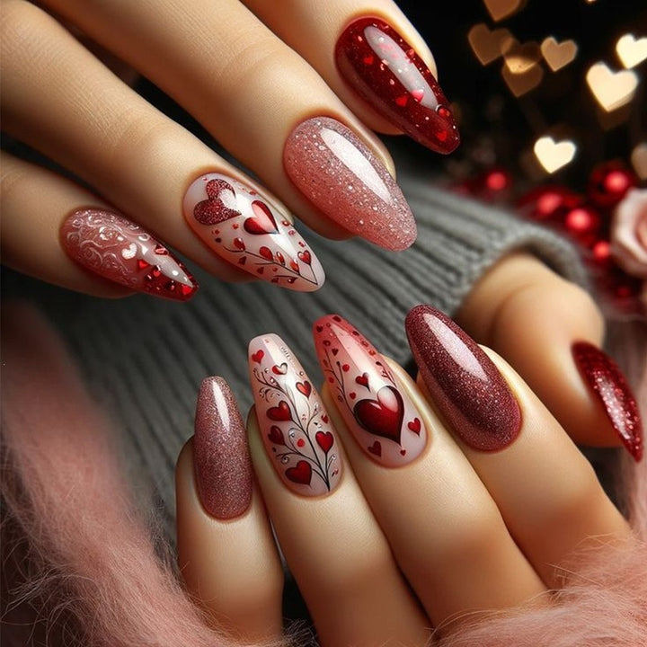 Artificial nails with romantic heart design and fine accents Bowlift