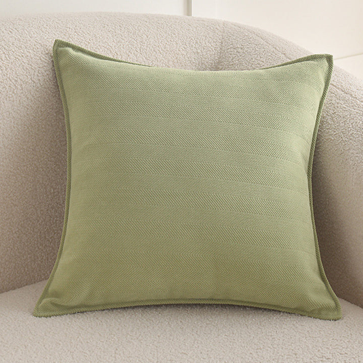 Square decorative cover with fine herringbone pattern and piping edge Bowlift