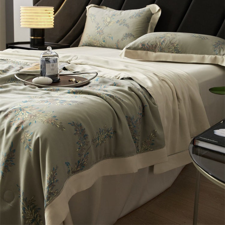 Luxurious satin bedspread set with floral jacquard embroidery Bowlift