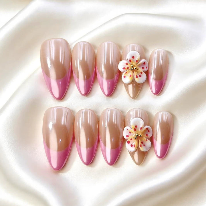 Elegant Floral Accent Press-On Nail Art Set