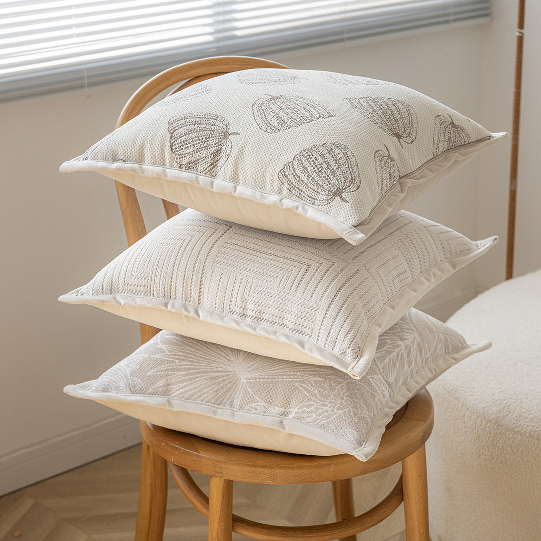 Decorative cushion with fine plant pattern