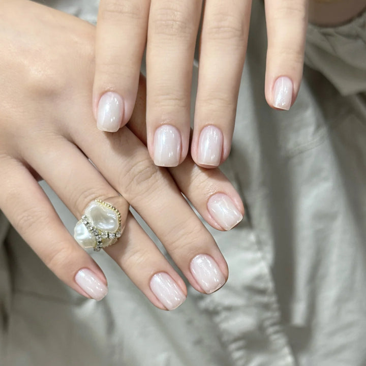 Decorative Animal-Themed Nail Art Extensions
