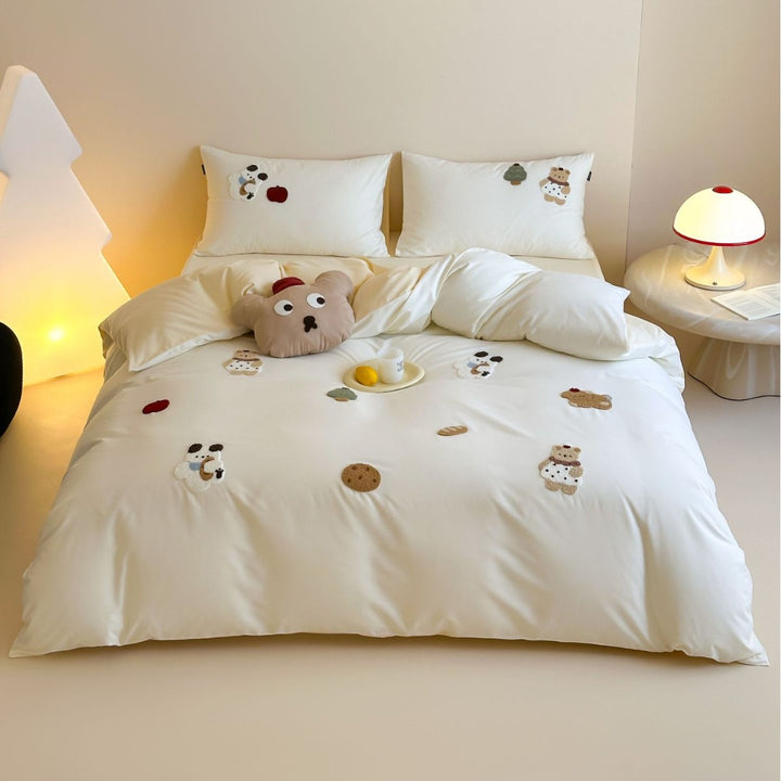 Bedding set with appliquéd cuddly rabbits, ruffle edge and soft cotton blend