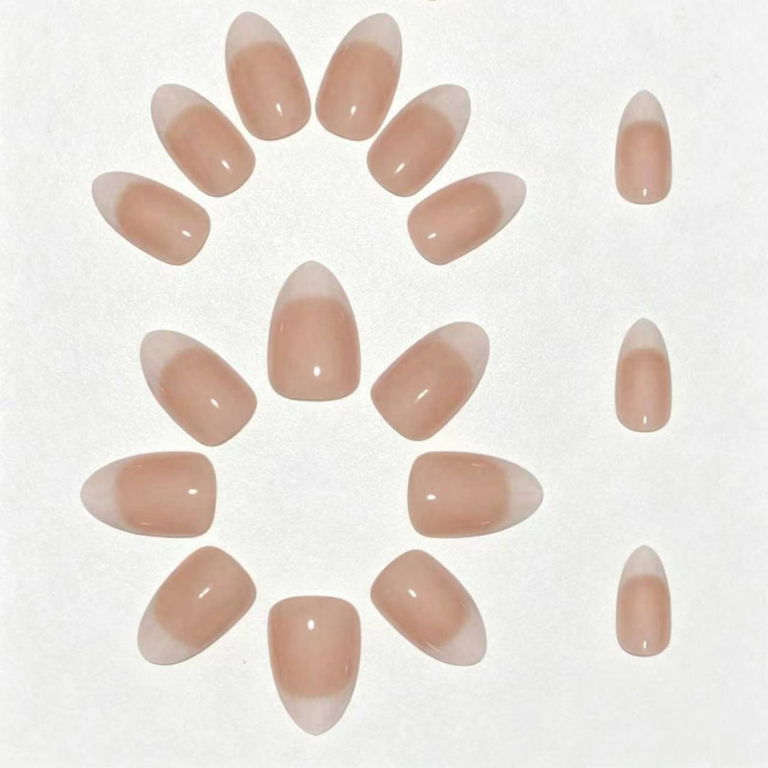 French Tip Nail Art Bowlift