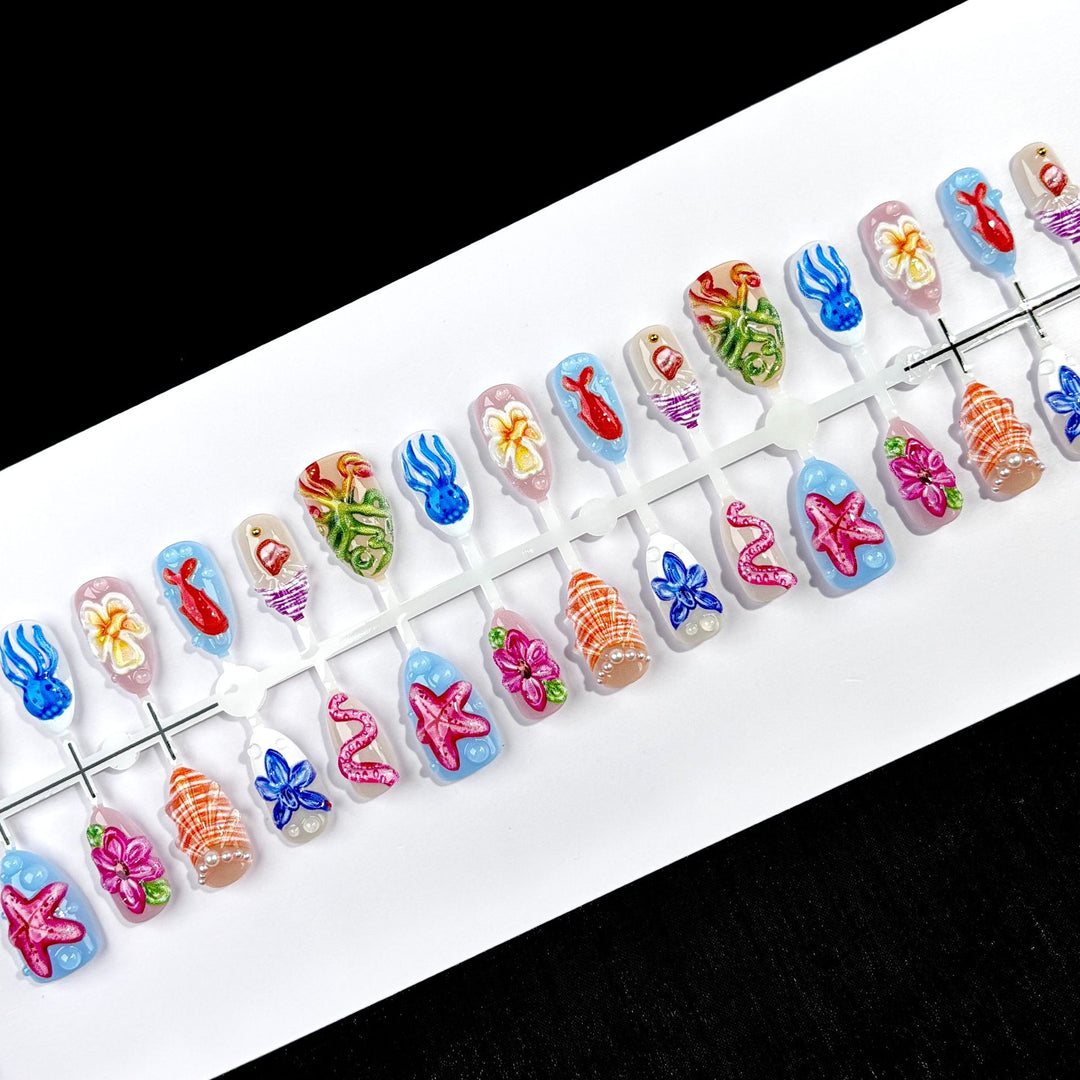 Artistic Themed Press-On Nail Set 1790745449