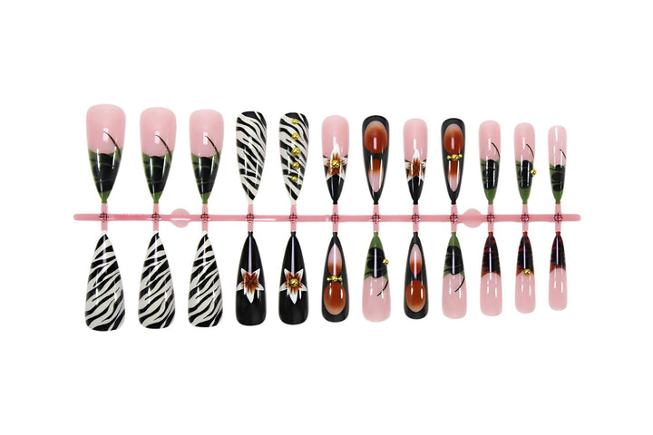 Artificial nail set with elegant flower and animal motif Bowlift