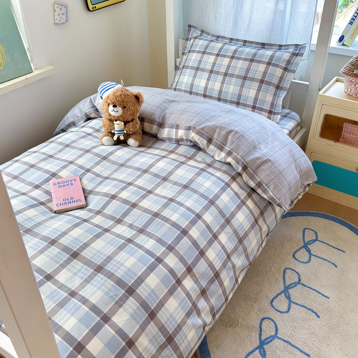 Cozy Checkered Duvet Cover Set