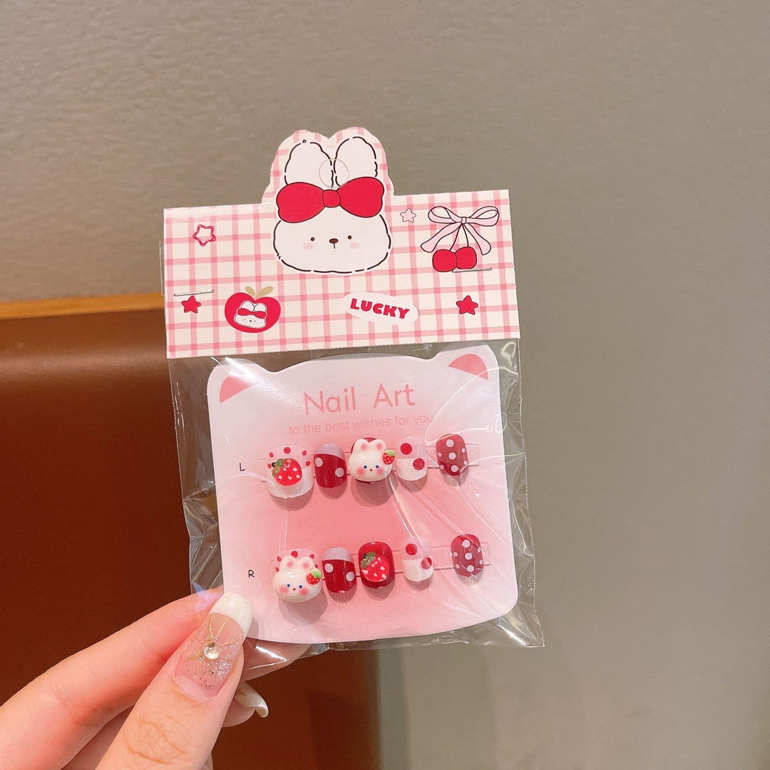 Creative artificial nails with 3D designs Bowlift