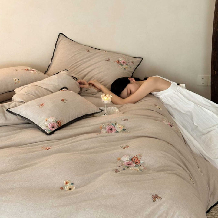 Embroidered Linen-Blend Duvet Cover Set with Piped Edge & Decorative Pillow Shams