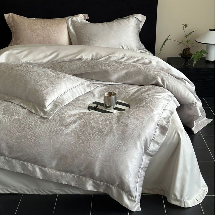 luxurious Jacquard satin bedding set Bowlift