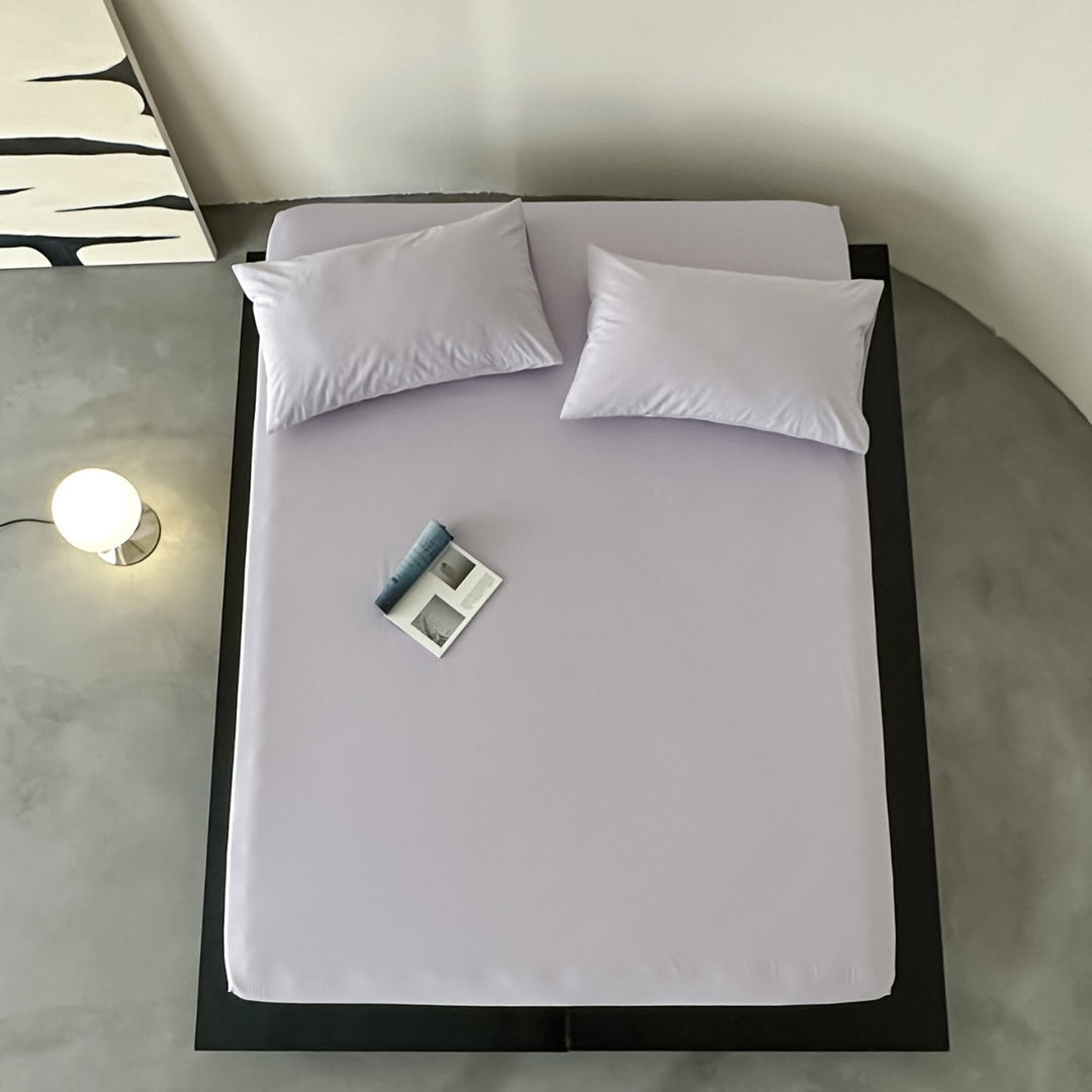 Modern microfiber fitted sheet set with highly elastic all-around rubber and pillowcases