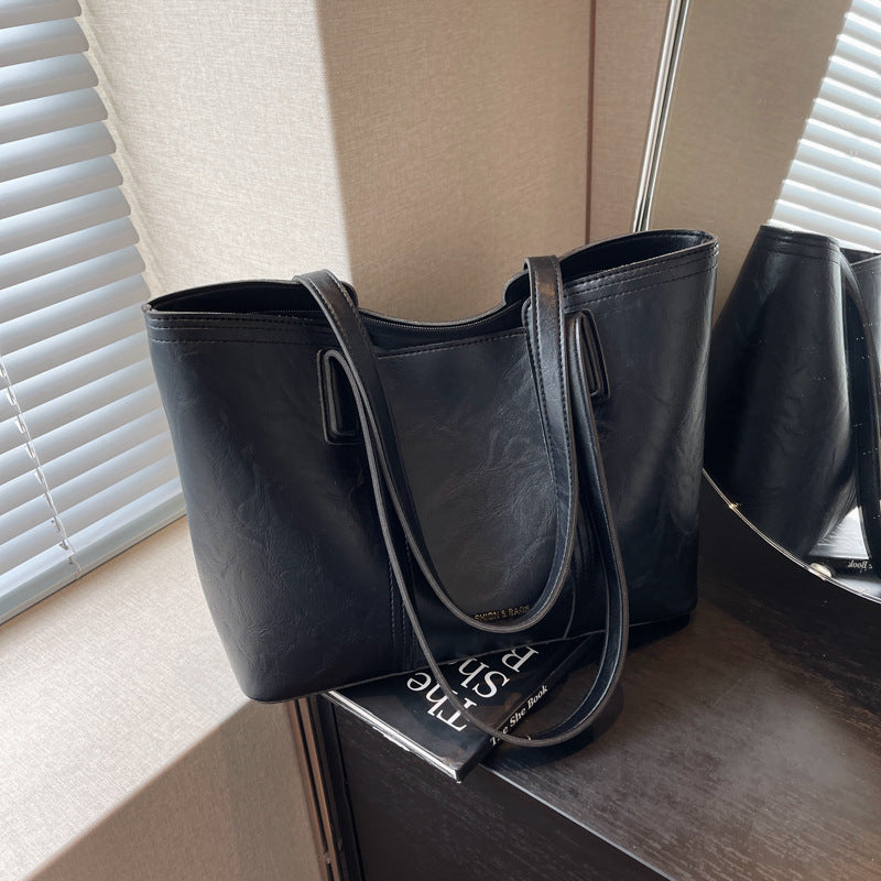 Modern Luxury Handheld Tote Bowlift