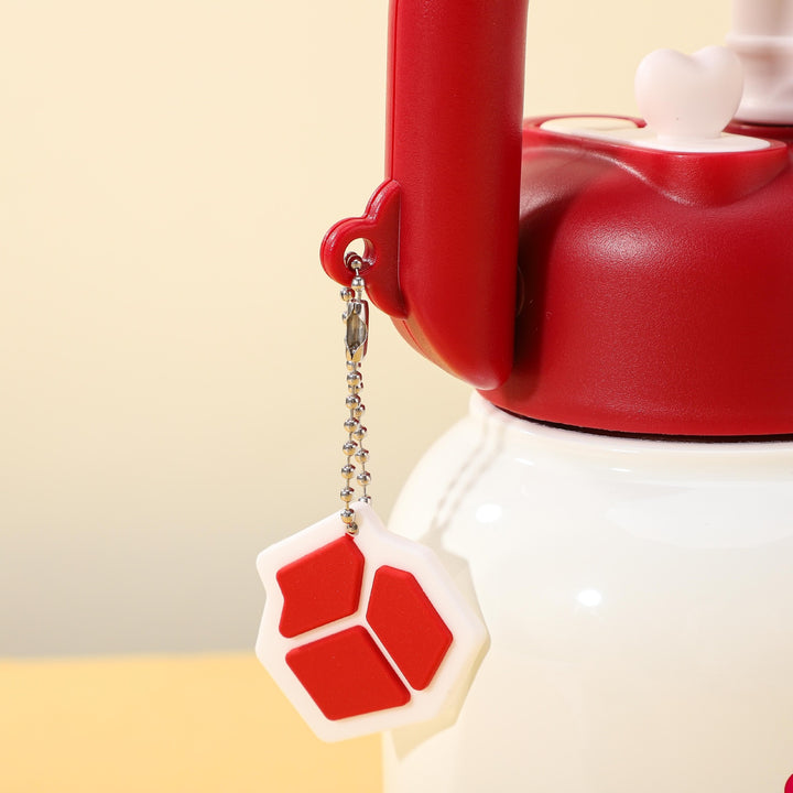 Ladies funny and practical drinking bottle Bowlift