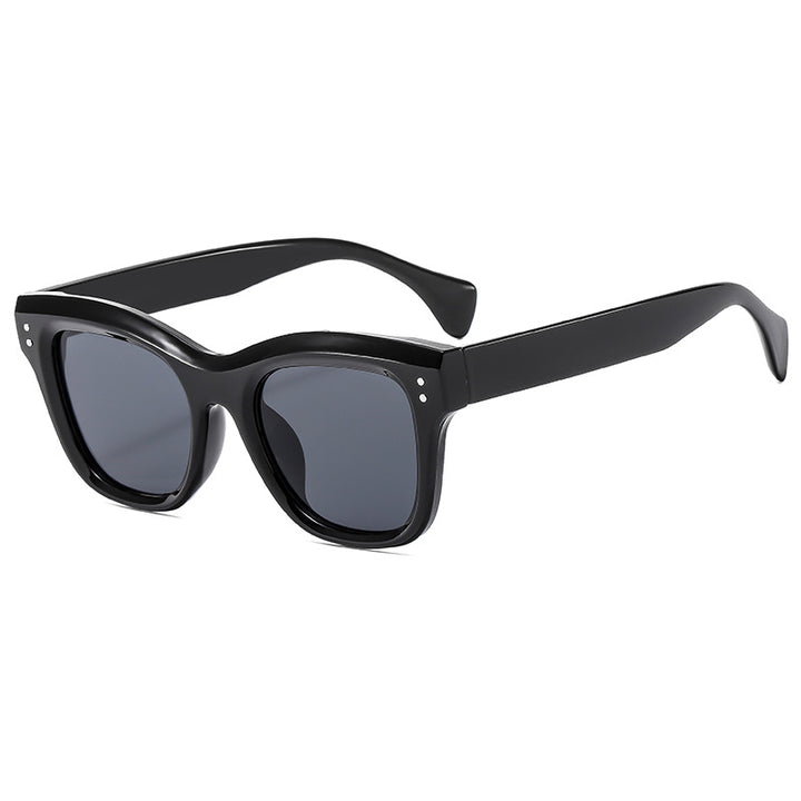 Ladies fashionable sunglasses with distinctive, angular frame Bowlift