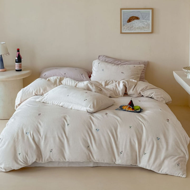 Luxury Embroidered Cotton Duvet Cover Set with Pillowcases