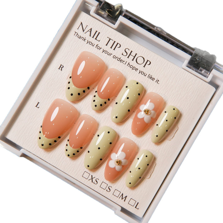 Elegant Press-On Nail Set with Floral Accents