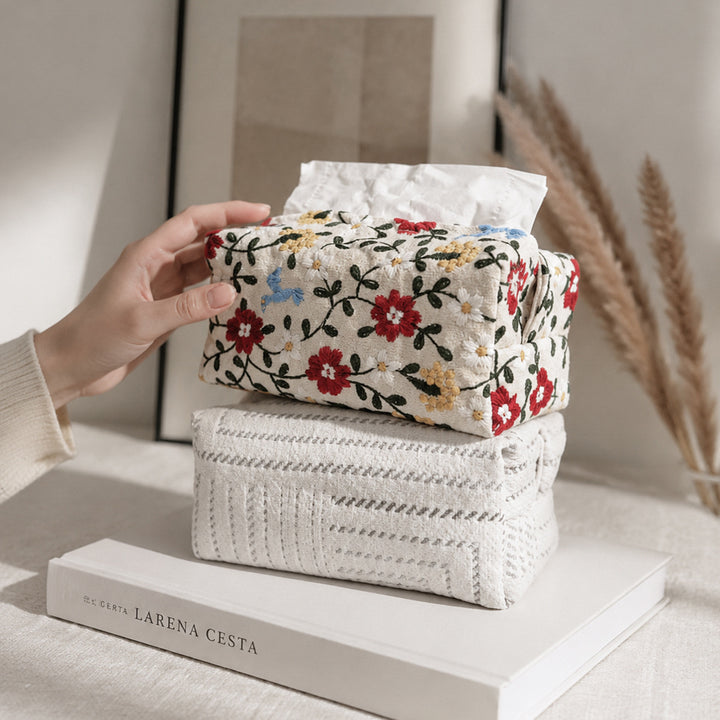 Decorative tissue box holder