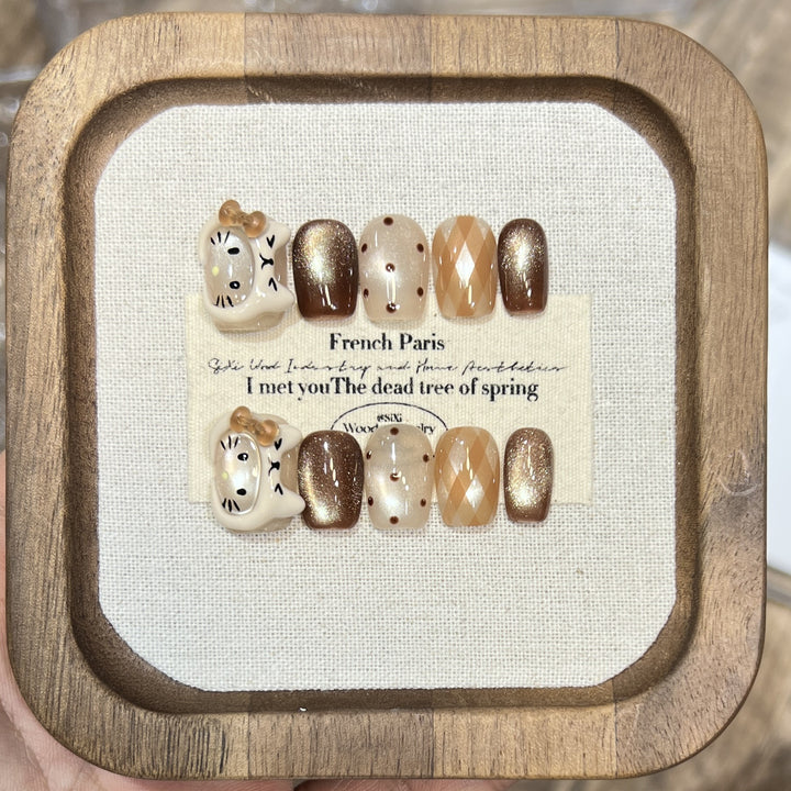 Artistic Press-On Nail Art Set with Animal Theme