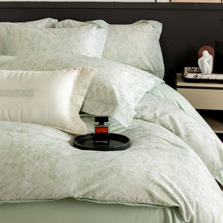 Luxurious cotton satin duvet cover set with watercolor flower pattern