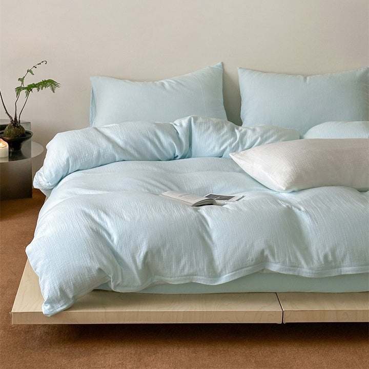 Bed linen set made of enzyme-washed cotton with a light texture