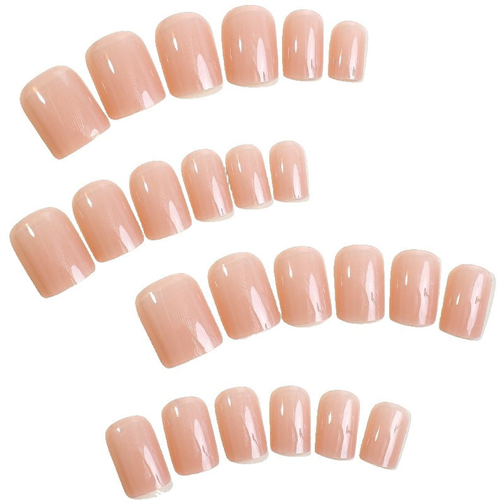 Artificial nail set with natural look and perfect fit Bowlift
