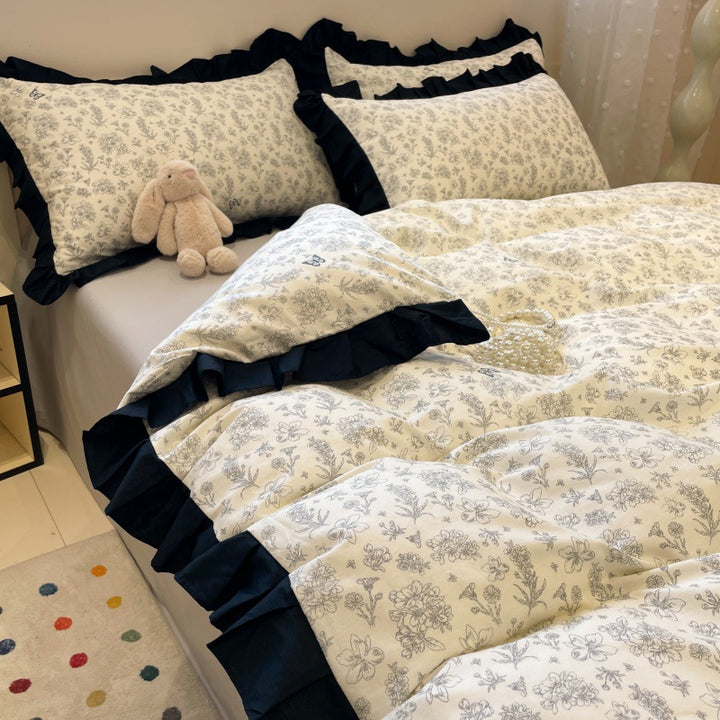 Decorative Ruffled Bedding Set