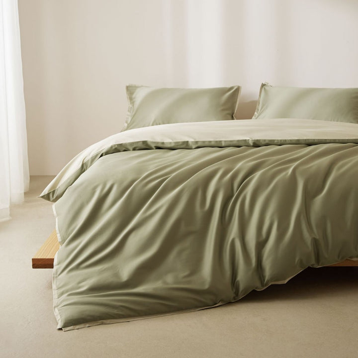 Reversible Cotton Sateen Duvet Cover Set with Hidden Closure & Deep-Corner Ties