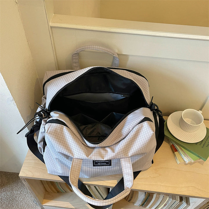 Versatile Lightweight Utility Duffle Bag Bowlift