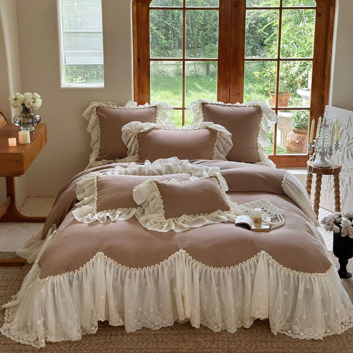 Romantic ruffle bedding set with lace flounce and decorative bedspread