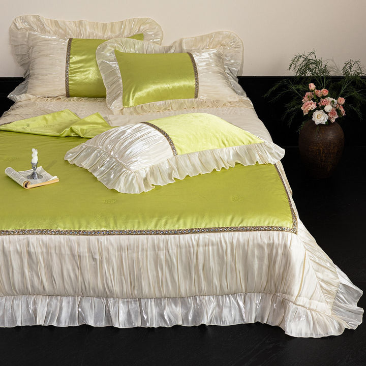 Luxury Satin-Effect Ruffled Bedspread and Decorative Pillow Sham Set