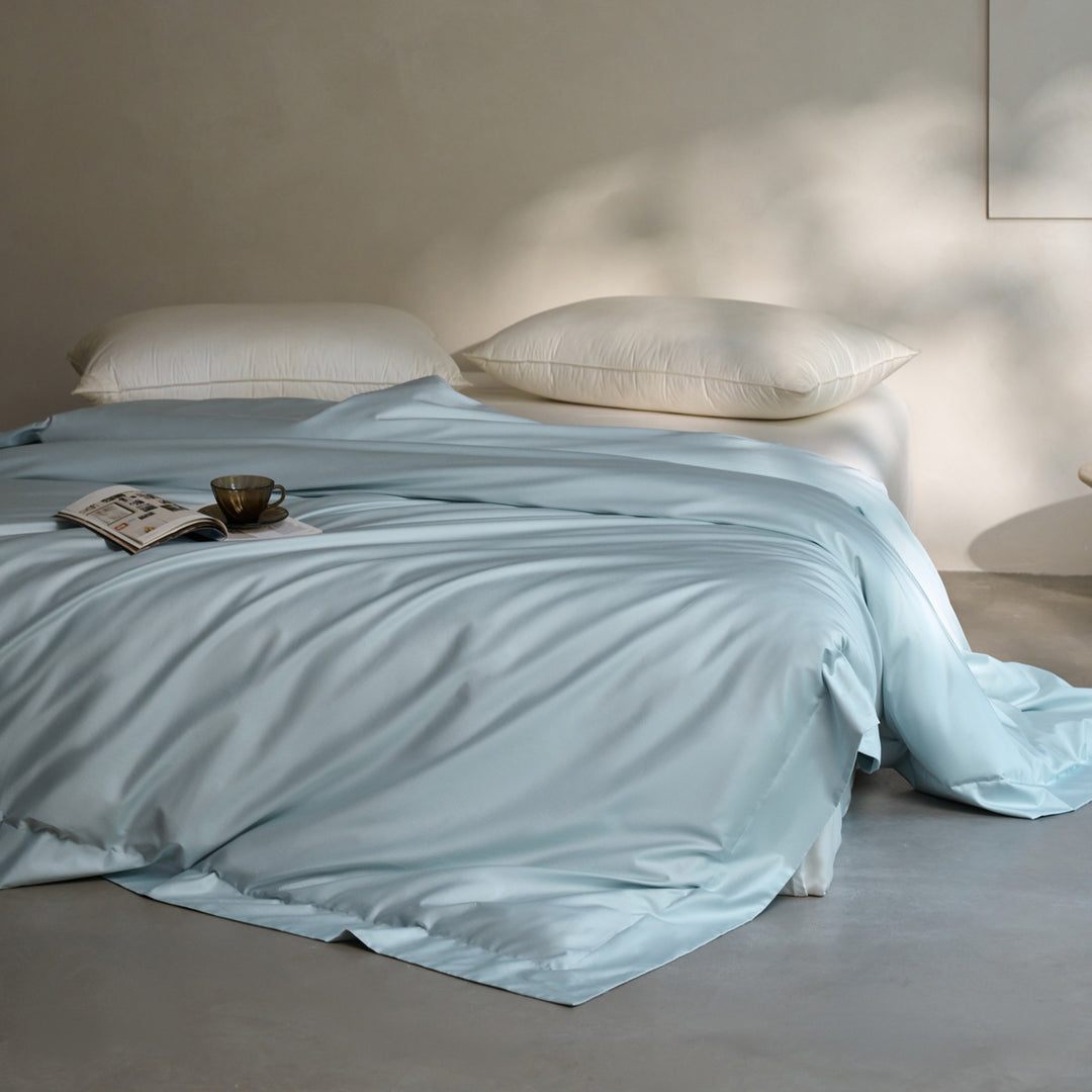 Premium cotton satin bedding set with hotel closure and extra soft fitted sheet