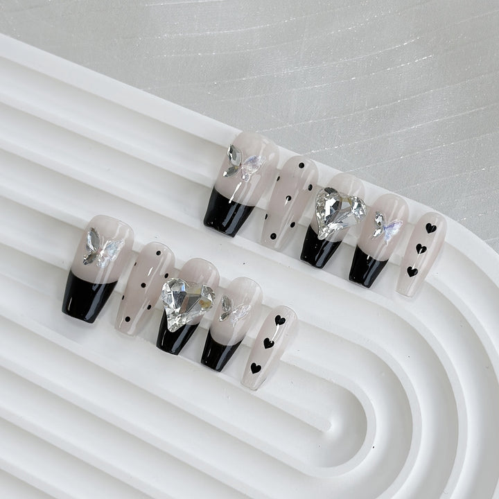 Decorative Press-On Nails Set with Embellished Design