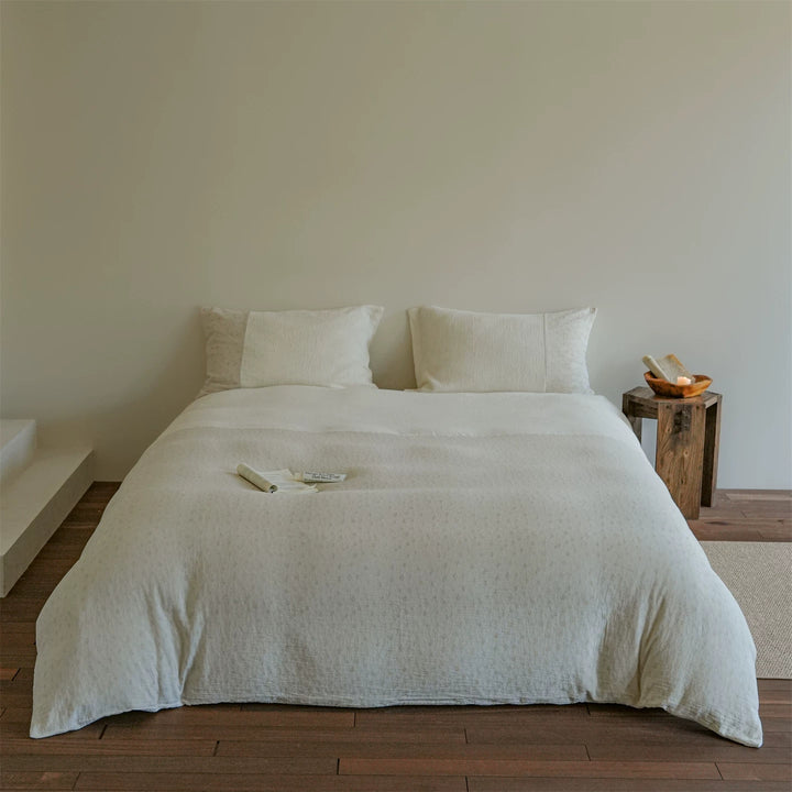 Stonewashed Textured Linen Duvet Cover Set with Breathable Lightweight Weave