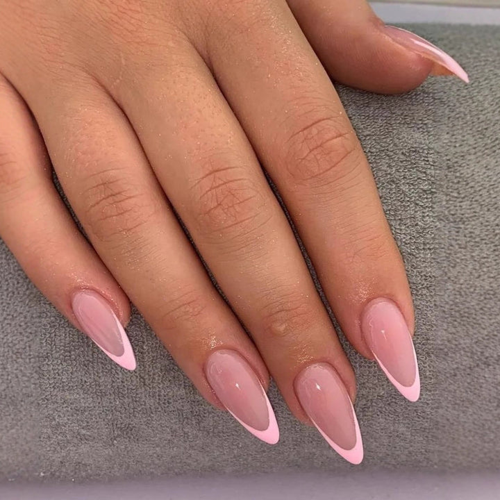 Elegant French Manicure Artificial Nails Bowlift