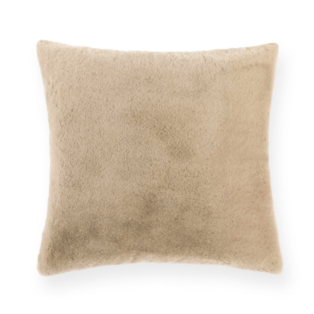 Soft square decorative cushion with embossed diamond pattern made of synthetic fur Bowlift