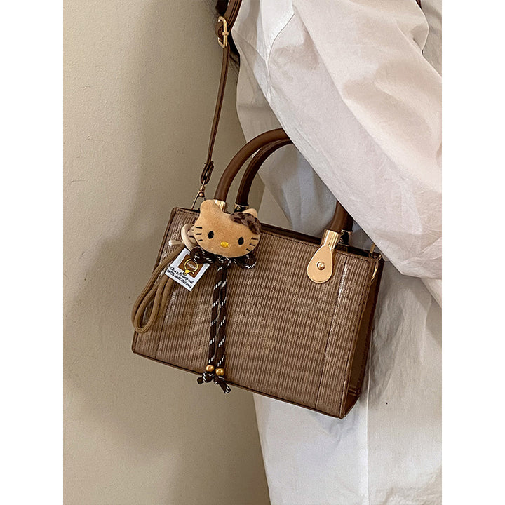 Elegant Textured Handheld Shoulder Bag