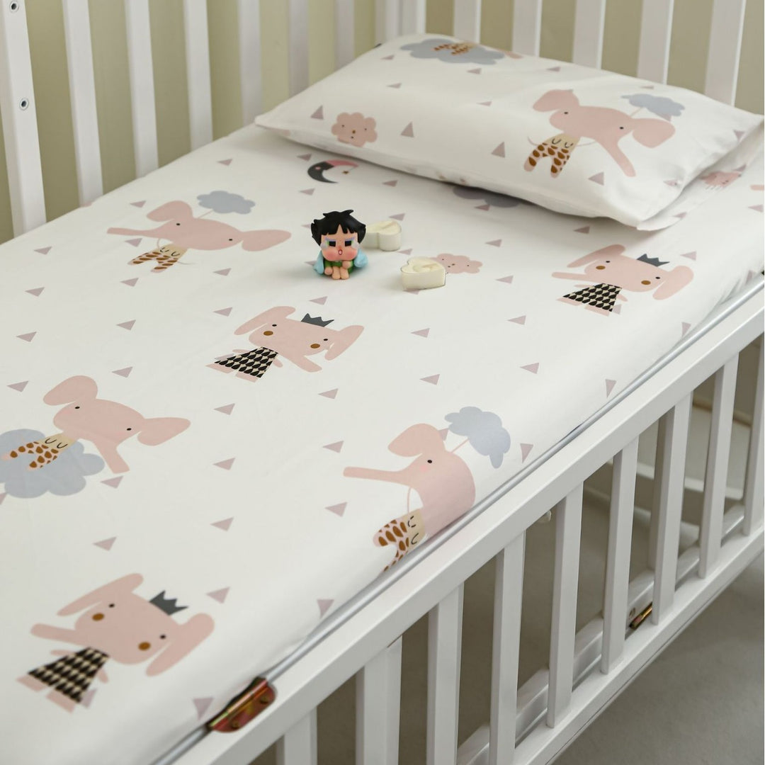 Printed Organic Cotton Fitted Crib Sheet & Pillowcase Set with Cute Elephant and Cloud Nursery Pattern