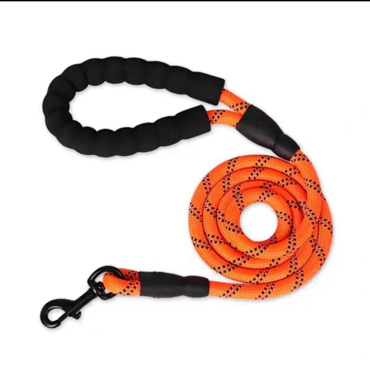 Heavy-Duty Padded Rope Dog Leash Bowlift