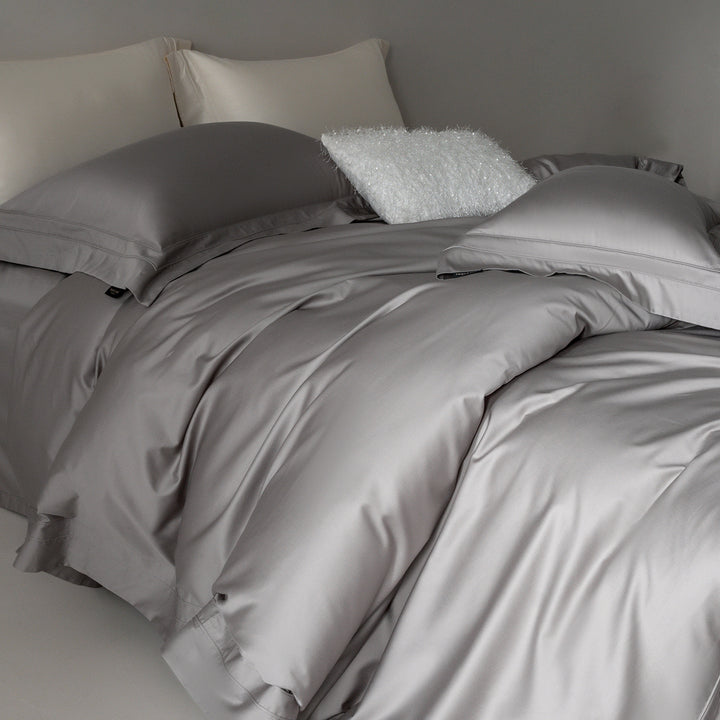 Silky-smooth satin bedding set with hotel closure
