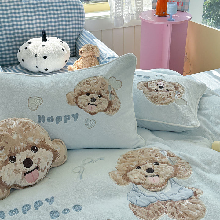 Embroidered Plush Puppy Microfleece Duvet Cover Set with Decorative Cushions