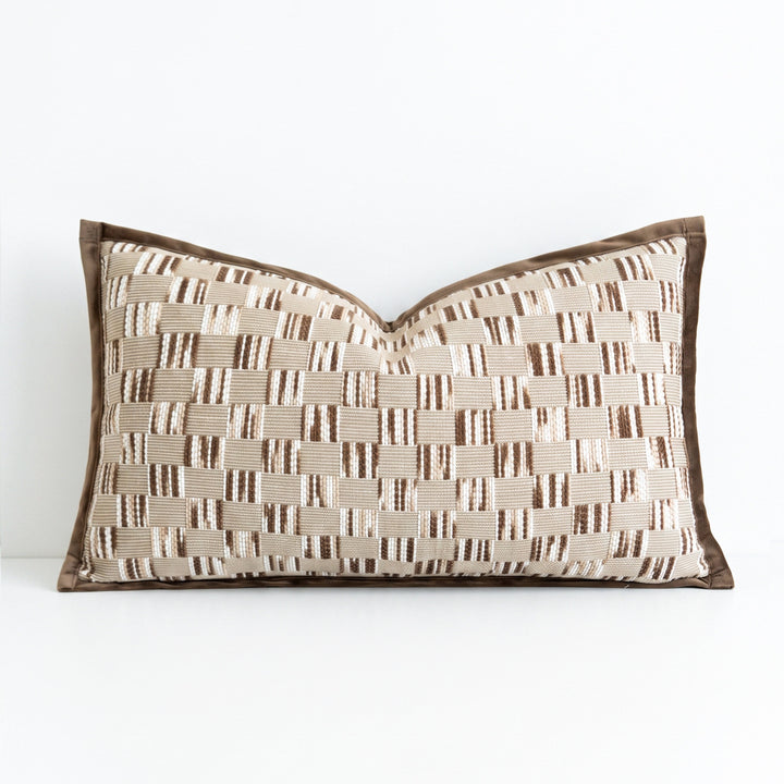 Woven decorative pillow with elegant pattern