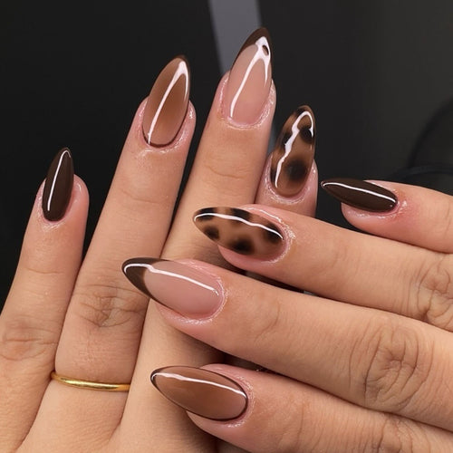 Stylish artificial nails with elegant tip design Bowlift