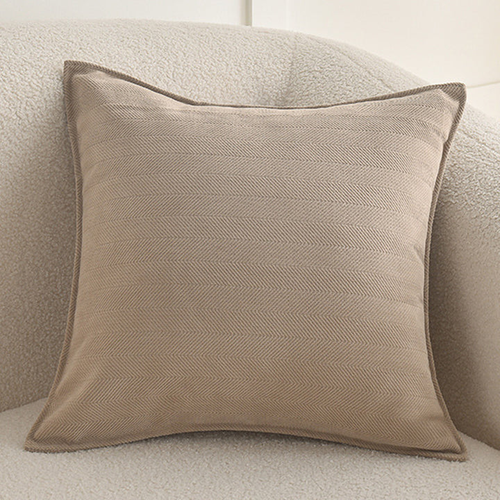 Square decorative cover with fine herringbone pattern and piping edge Bowlift