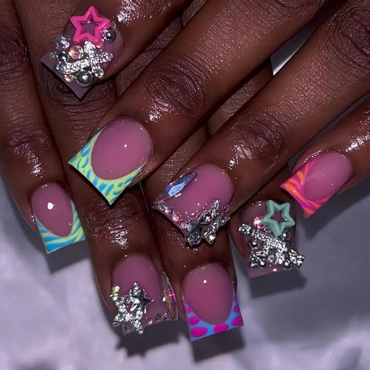 Glamorous 3D Decorative Nail Art Bowlift