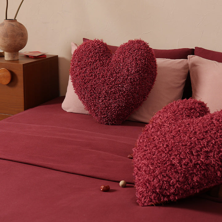 Heart-shaped plush cuddle pillow Bowlift