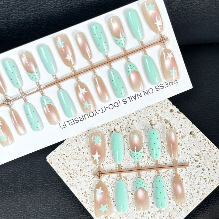 Press-On Nail Art Bowlift